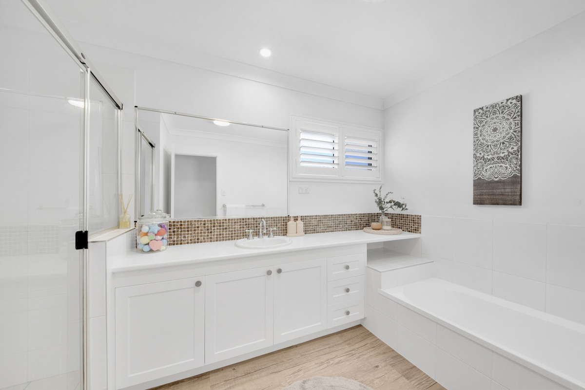 16 Greygum Street, North Lakes, QLD 4509 AUS