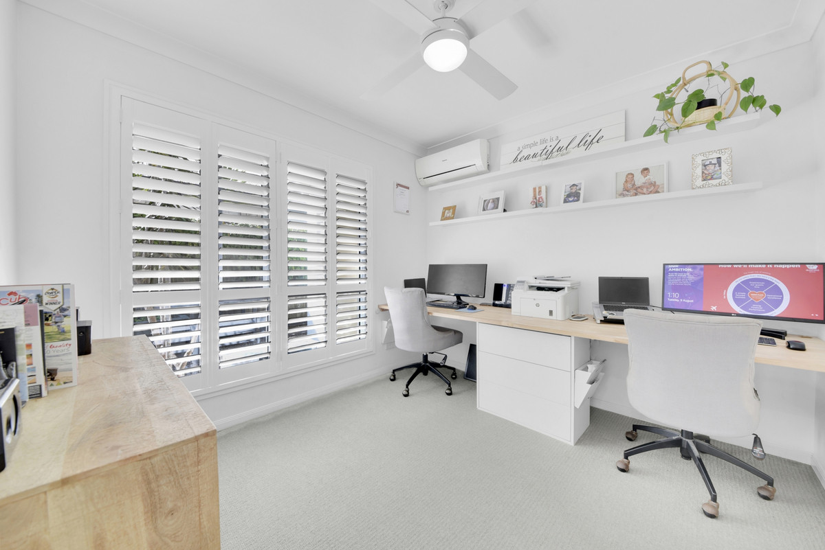 16 Greygum Street, North Lakes, QLD 4509 AUS