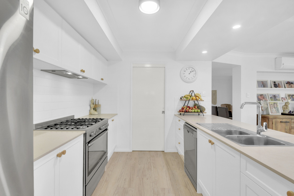 16 Greygum Street, North Lakes, QLD 4509 AUS