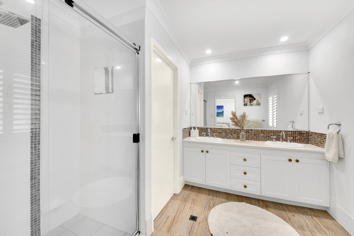 16 Greygum Street, North Lakes, QLD 4509 AUS