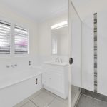 8 Albatross Close, North Lakes, QLD 4509 AUS