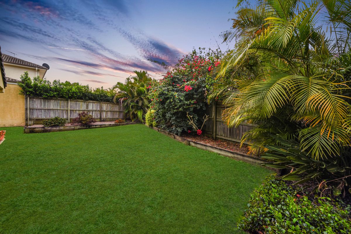 8 Albatross Close, North Lakes, QLD 4509 AUS