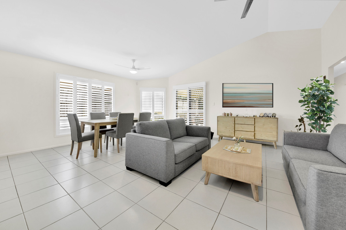 8 Albatross Close, North Lakes, QLD 4509 AUS