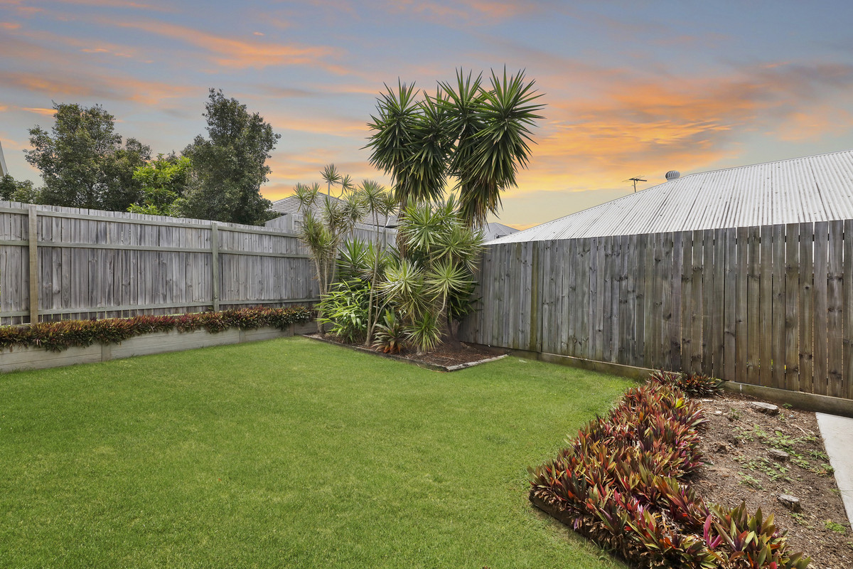 3 Francisca Drive, Augustine Heights, QLD 4300 AUS