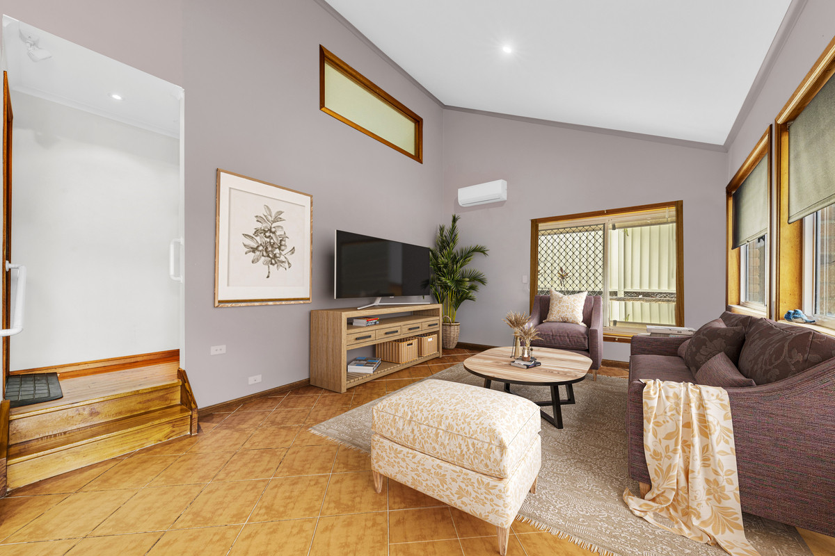 84 Dorville Road, Carseldine, QLD 4034 AUS
