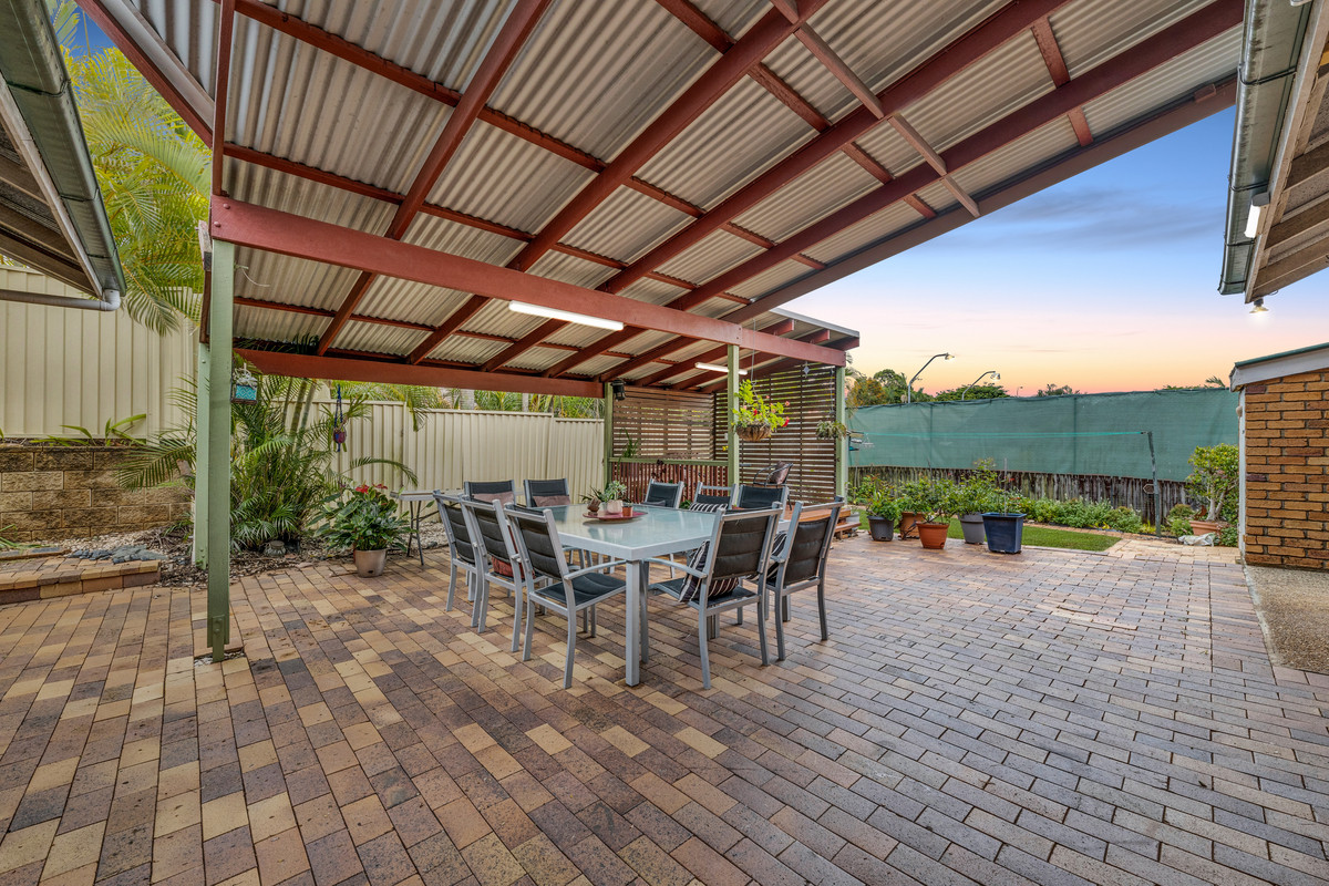 84 Dorville Road, Carseldine, QLD 4034 AUS