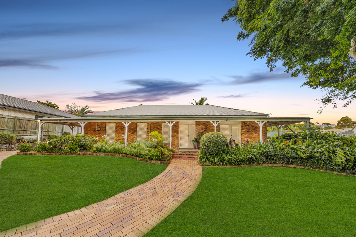 84 Dorville Road, Carseldine, QLD 4034 AUS