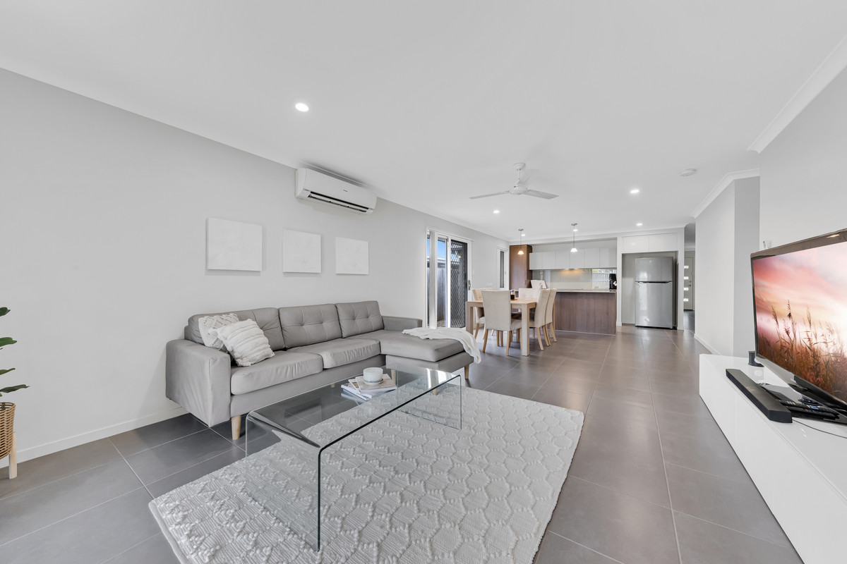 59 Cootharaba Crescent, Warner, QLD 4500 AUS