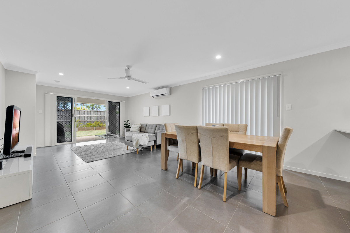 59 Cootharaba Crescent, Warner, QLD 4500 AUS
