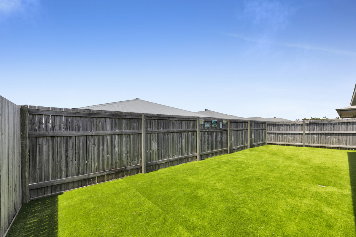 17 Harvey Circuit, Griffin, QLD 4503 AUS