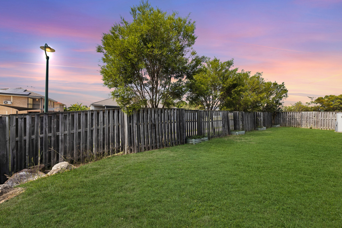 44 Roach Crescent, Redbank Plains, QLD 4301 AUS