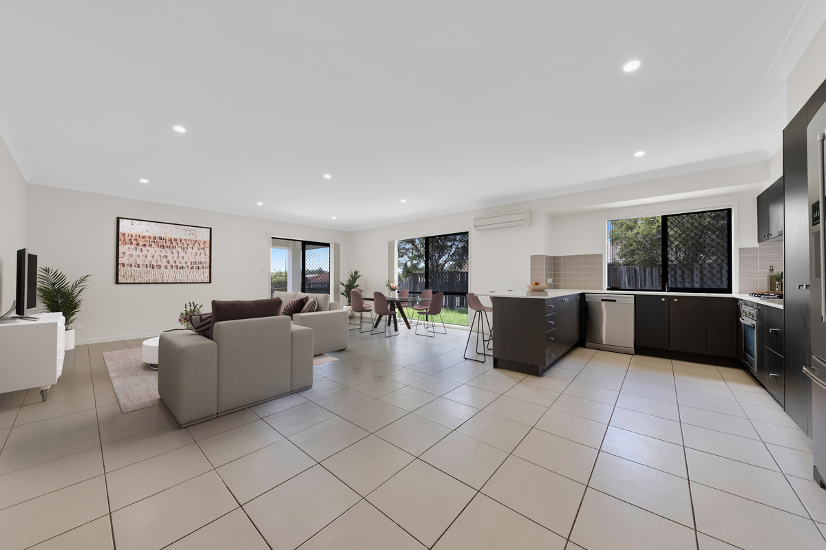 44 Roach Crescent, Redbank Plains, QLD 4301 AUS