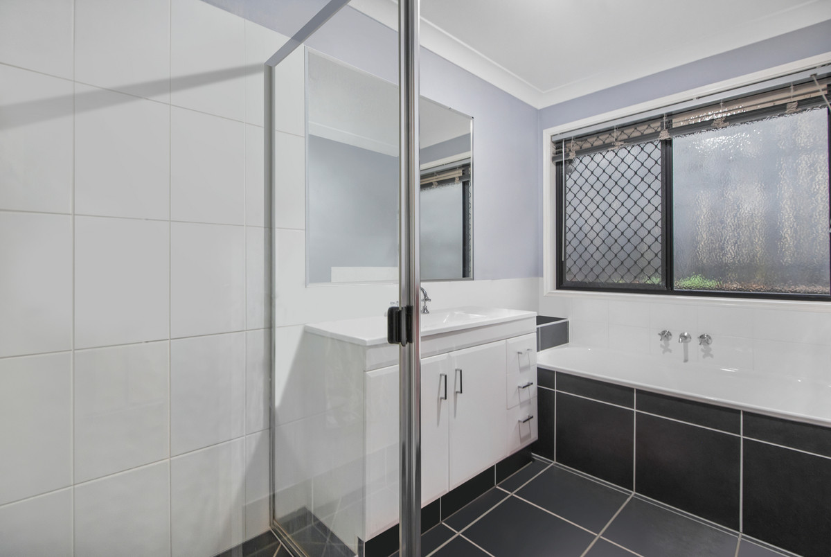 12 Hume Circuit, Warner, QLD 4500 AUS