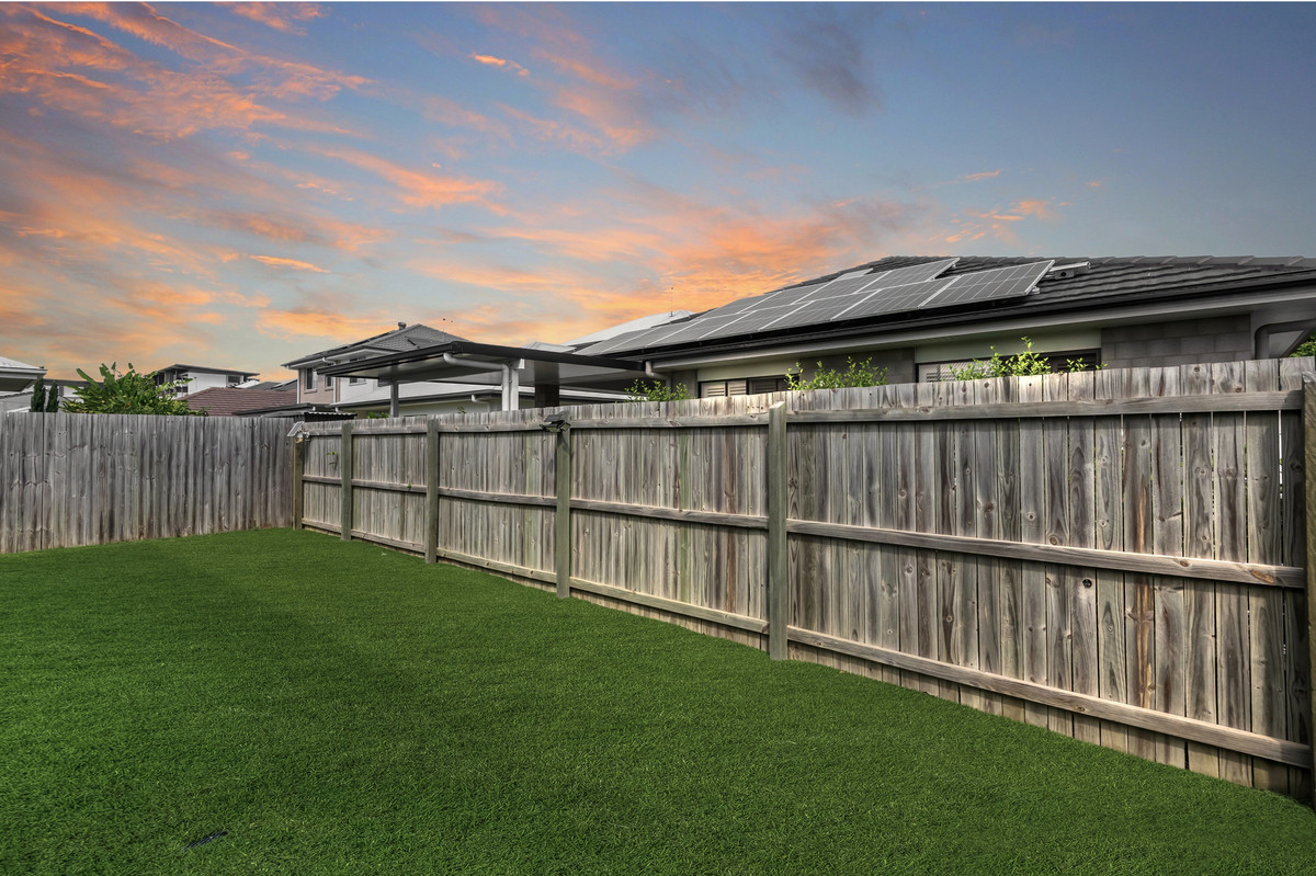 19 Tiffany Street, Newport, QLD 4020 AUS