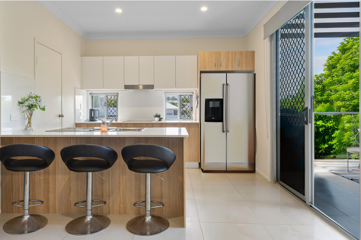 4/43 King Street, Woody Point, QLD 4019 AUS