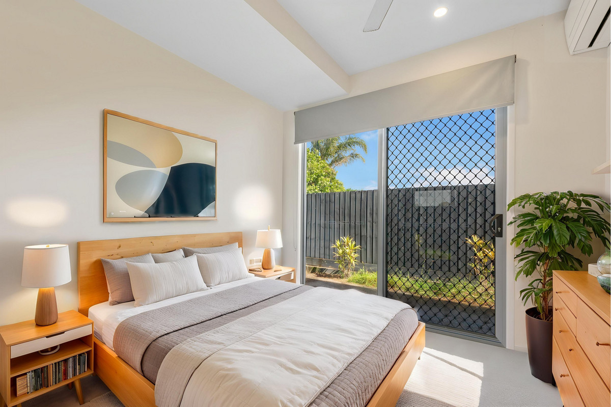 4/43 King Street, Woody Point, QLD 4019 AUS